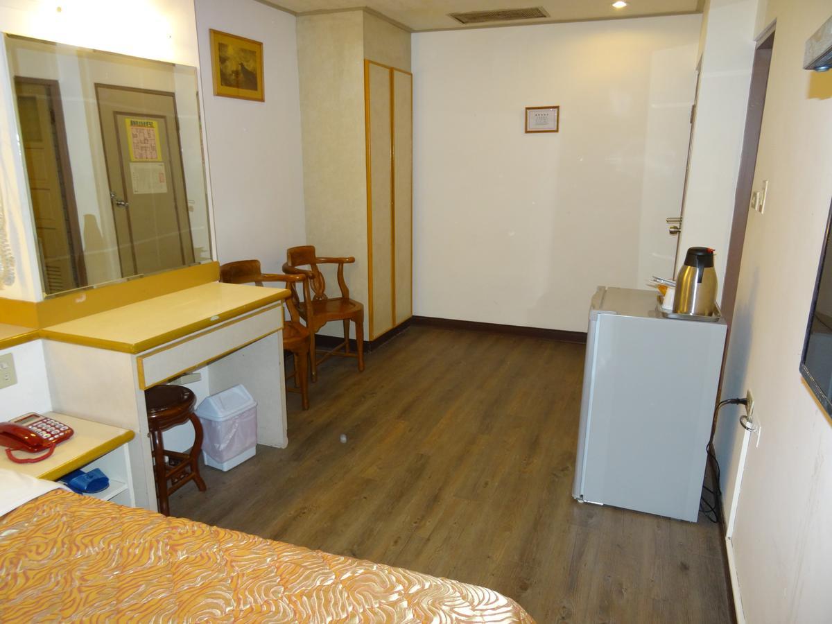 Jia Xin Hotel Chiayi Exterior foto