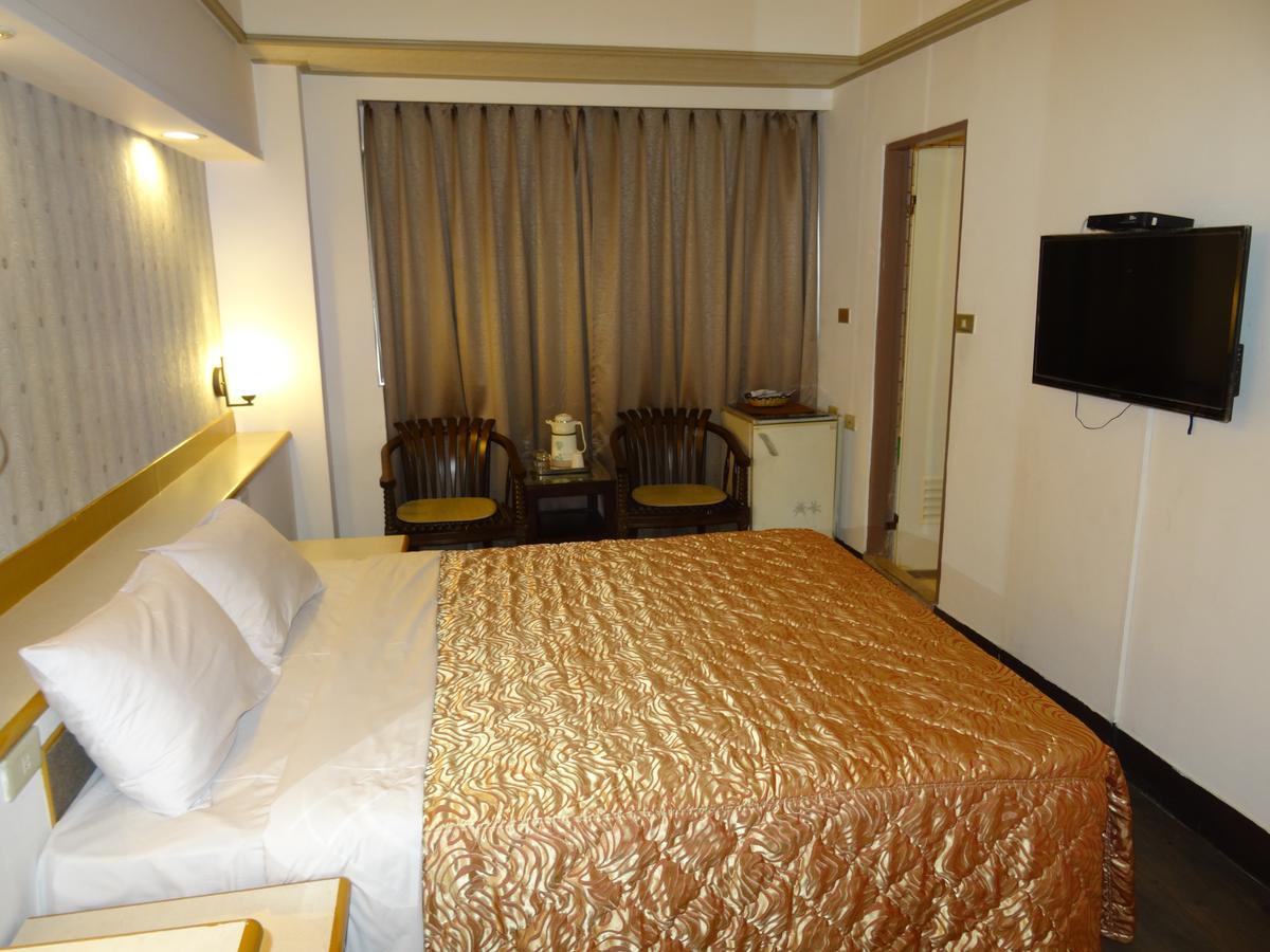 Jia Xin Hotel Chiayi Exterior foto